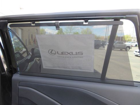 New 2026 Lexus TX 500h AWD image 21