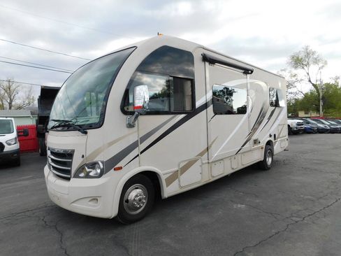 Used 2017 Ford E-450 and Econoline 450 Super Duty w/ A/C Prep Package RWD image 1