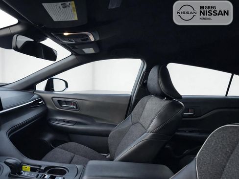 Used 2023 Toyota Crown XLE image 19