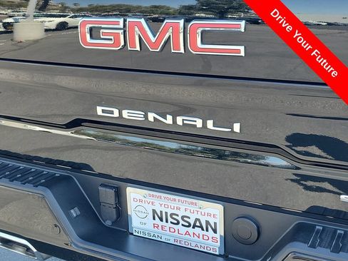 Used 2023 GMC Sierra 1500 Denali w/ Denali Reserve Package AWD/4WD image 30