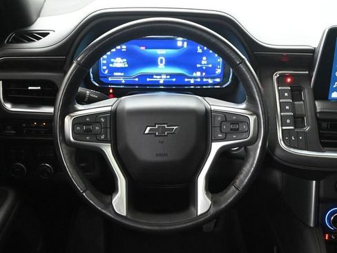Used 2023 Chevrolet Suburban Z71 w/ Luxury Package AWD/4WD image 28