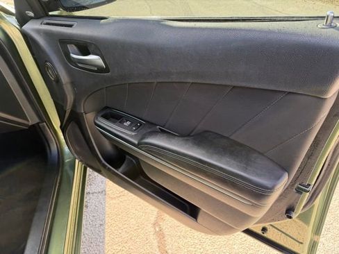 Used 2018 Dodge Charger GT image 38