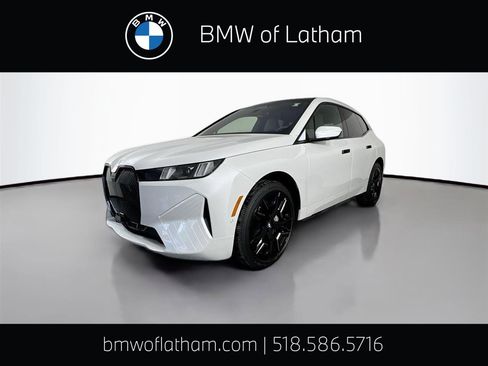 Used 2026 BMW iX xDrive45 image 1