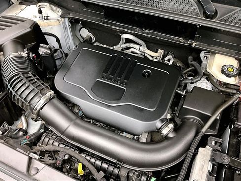 Used 2022 GMC Acadia SLE image 56