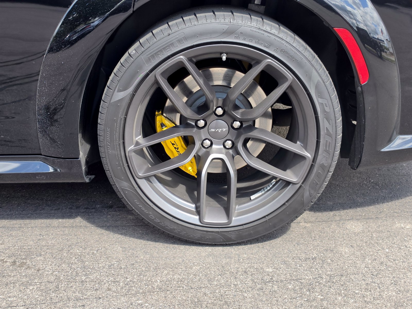 Used 2023 Dodge Charger SRT Hellcat RWD image 4