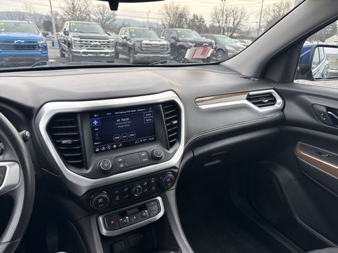 Used 2023 GMC Acadia SLE w/ Driver Convenience Package image 26