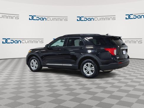 Used 2023 Ford Explorer XLT image 7