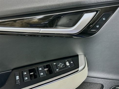 Used 2023 Kia EV6 GT-Line w/ GT-Line Suede Seat Package image 18