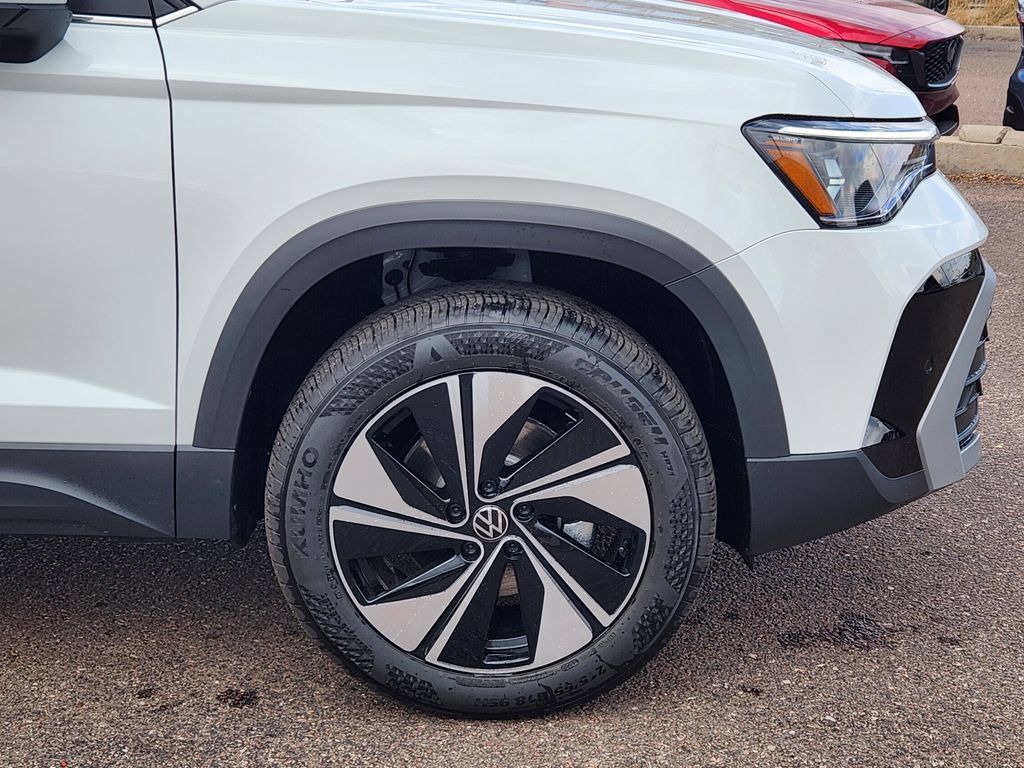 New 2026 Volkswagen Taos SE AWD/4WD image 28