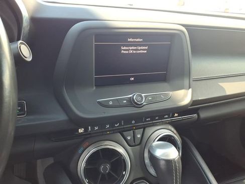 Used 2022 Chevrolet Camaro LT RWD image 13