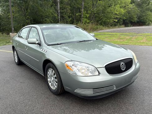 Used 2006 Buick Lucerne CXL w/ Luxury Package FWD image 2