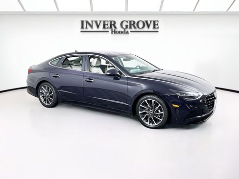 Used 2023 Hyundai Sonata Limited w/ Cargo Package FWD image 3