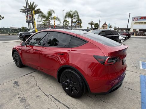 Used 2021 Tesla Model Y Long Range AWD/4WD image 11