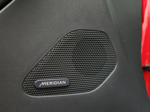 Used 2017 Jaguar F-PACE Premium image 15