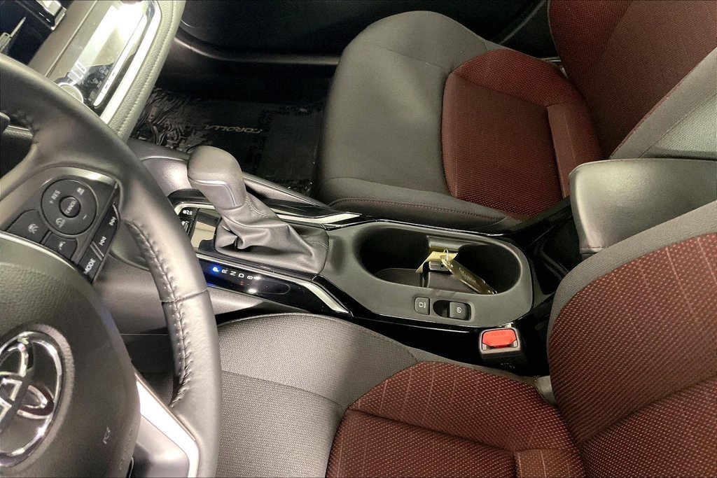 Used 2024 Toyota Corolla SE FWD image 16