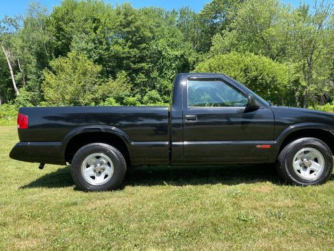 Used 1994 Chevrolet S10 Pickup 2WD Regular Cab image 33
