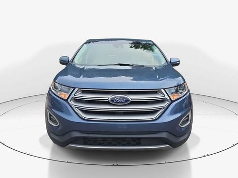Used 2018 Ford Edge Titanium w/ Ford Safe & Smart Package FWD image 9