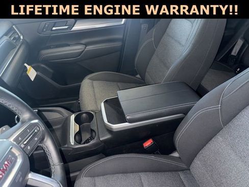 Used 2025 GMC Terrain Elevation image 16