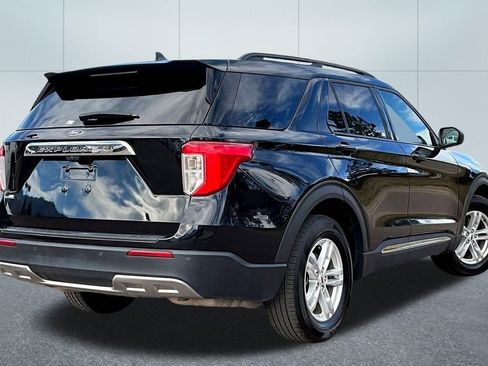 Used 2023 Ford Explorer XLT w/ Equipment Group 202A image 2