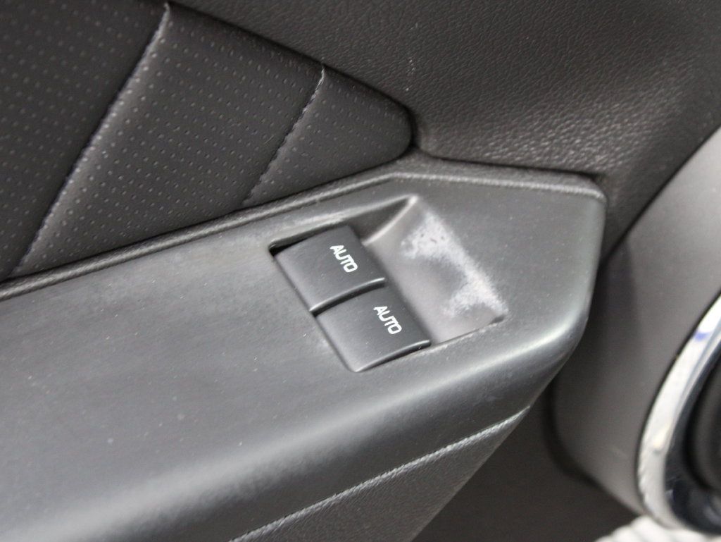 Used 2013 Ford Mustang GT Premium w/ Security Pkg RWD image 46