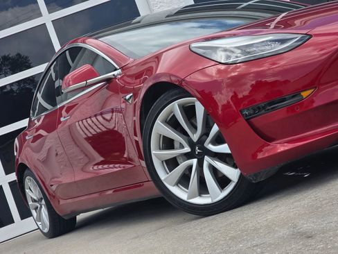 Used 2018 Tesla Model 3 Long Range image 11