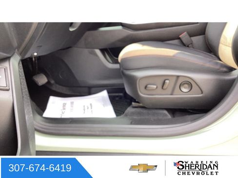 Used 2025 Chevrolet Equinox ACTIV w/ Convenience Package III AWD/4WD image 24