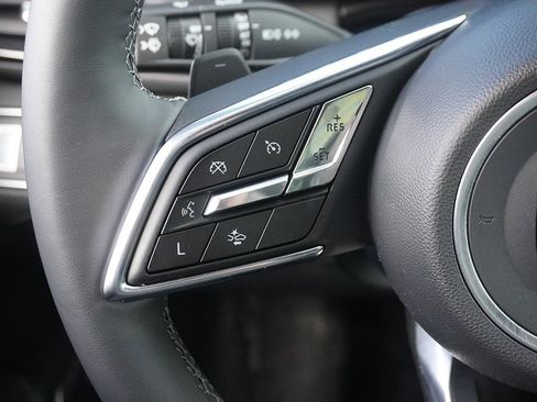 Used 2025 Buick Enclave Preferred w/ Power Package image 53