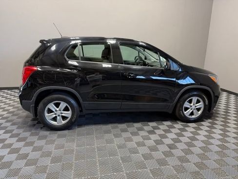 Used 2019 Chevrolet Trax LS FWD image 7