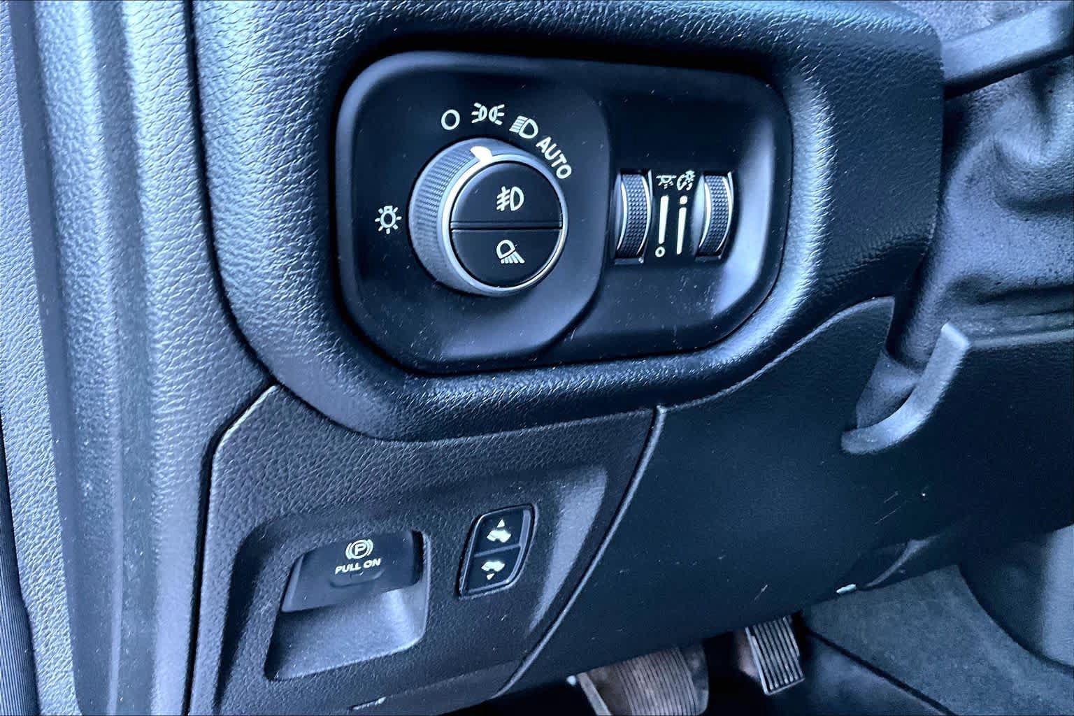 Used 2021 RAM 1500 Laramie AWD/4WD image 32