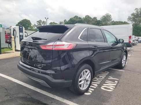 Certified 2024 Ford Edge SEL w/ Convenience Package AWD/4WD image 5