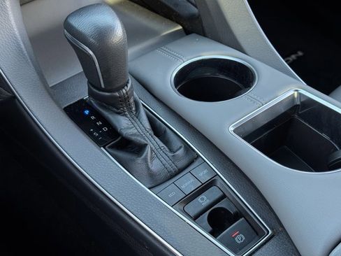 Used 2019 Toyota Avalon XLE image 20