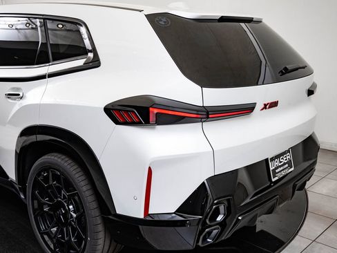 New 2026 BMW XM Label Red image 17