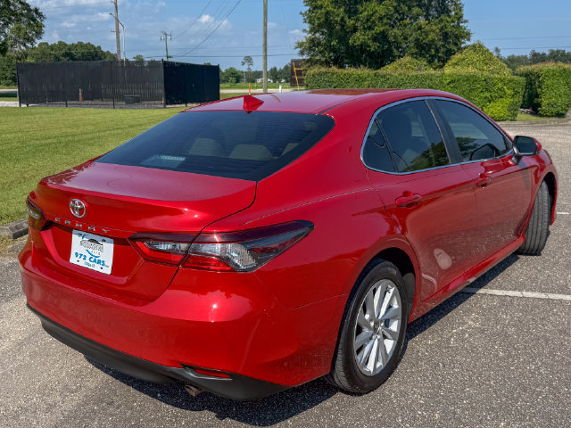 Used 2024 Toyota Camry LE FWD image 4