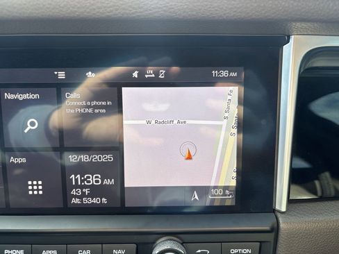 Used 2020 Porsche Macan image 22