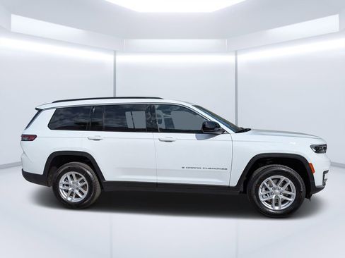 New 2026 Jeep Grand Cherokee L Laredo w/ Trailer Tow Package RWD image 3
