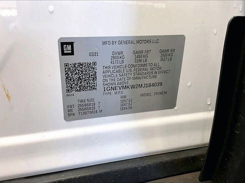 Used 2021 Chevrolet Traverse LT w/ LPO, Cargo Package AWD/4WD image 32