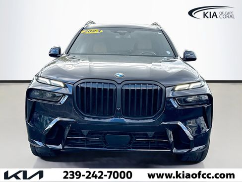 Used 2023 BMW X7 xDrive40i w/ M Sport Package image 8
