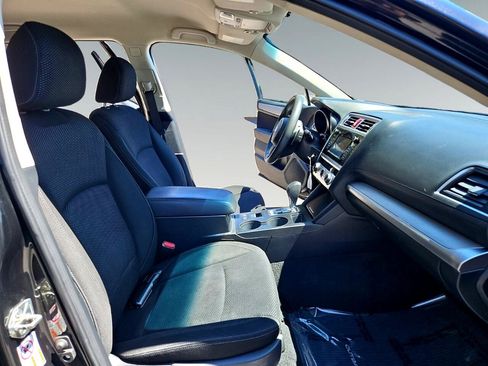 Used 2018 Subaru Outback 2.5i image 17