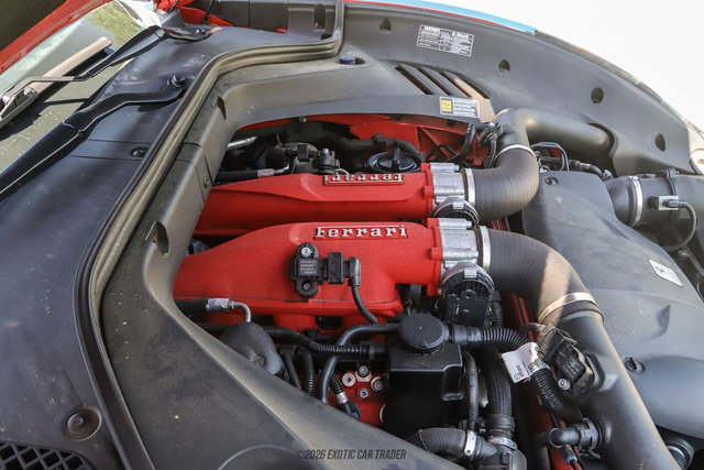 Used 2015 Ferrari California T RWD image 28