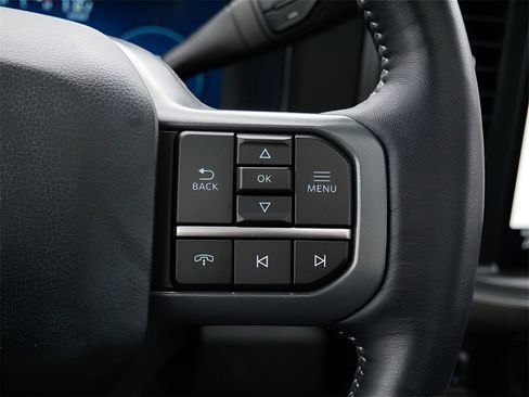 Used 2024 Ford F350 Lariat w/ Lariat Ultimate Package image 19