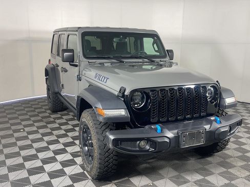 Used 2023 Jeep Wrangler Unlimited w/ Cold Weather Group AWD/4WD image 4