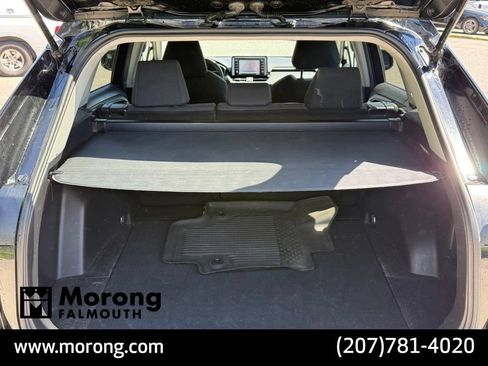 Used 2021 Toyota RAV4 LE AWD/4WD image 18