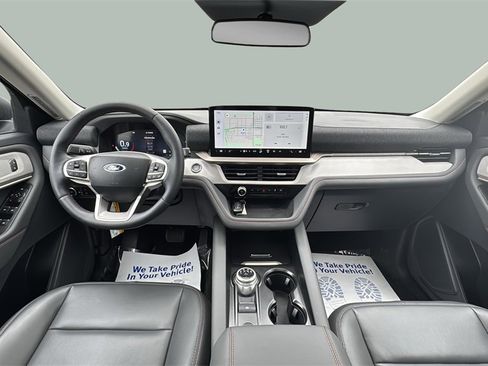 New 2025 Ford Explorer Active w/ Active Comfort Package image 9