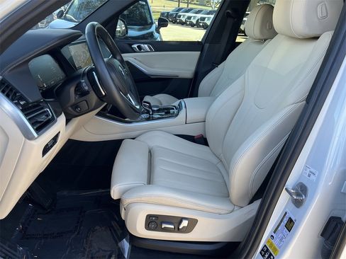 Used 2022 BMW X5 xDrive40i w/ Premium Package image 21