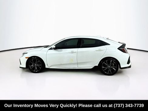Used 2019 Honda Civic Sport Touring image 4