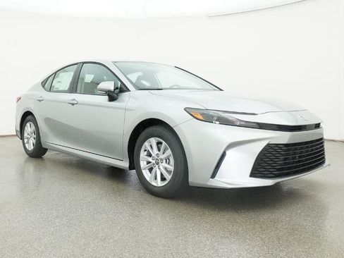 New 2026 Toyota Camry LE image 32