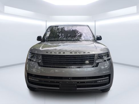 Used 2023 Land Rover Range Rover SE AWD/4WD image 8