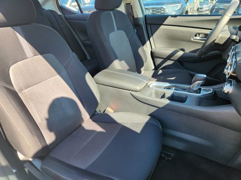 Used 2023 Nissan Sentra SV w/ All-Weather Package FWD image 14