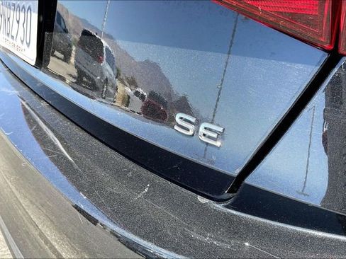 Used 2025 Volkswagen Jetta SE FWD image 7