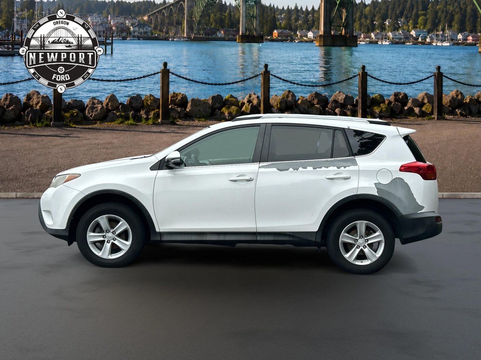 Used 2013 Toyota RAV4 XLE FWD image 5